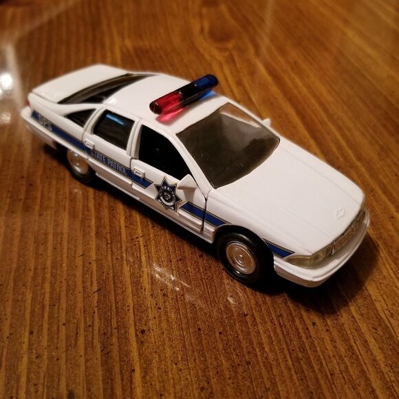Arizona Dept. Of Public Safety Road Champs die cast police car 1:43 scale - Picture 9 of 12
